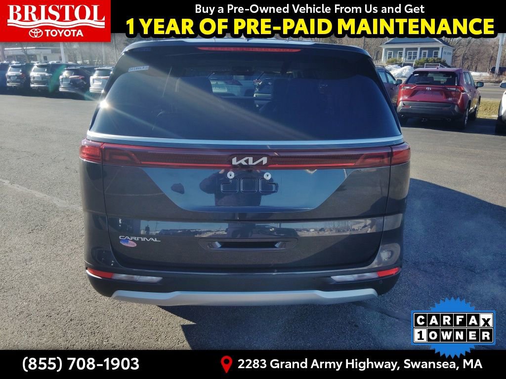 Used 2024 Kia Carnival LX image 7