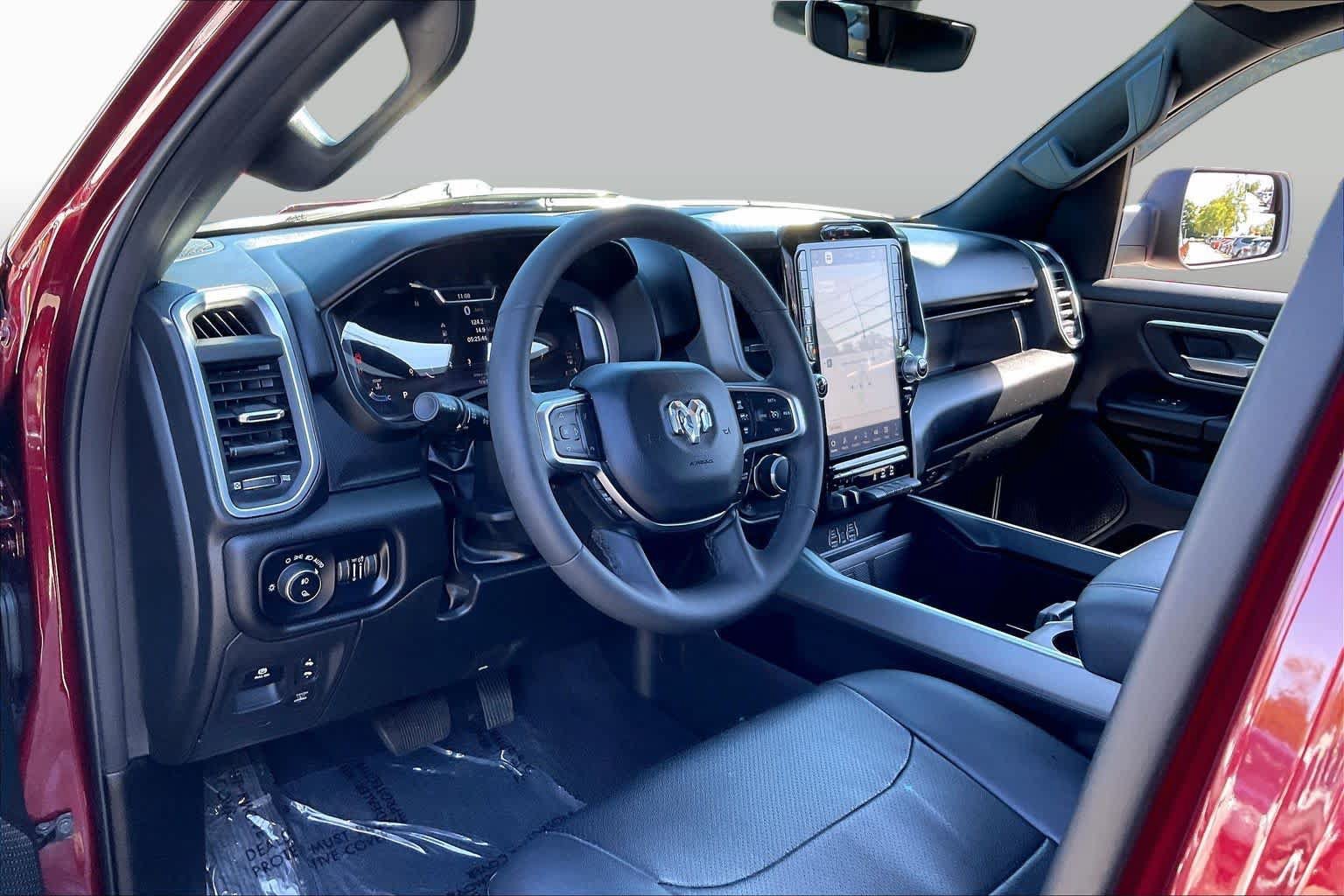 Used 2025 RAM 1500 Big Horn AWD/4WD image 16