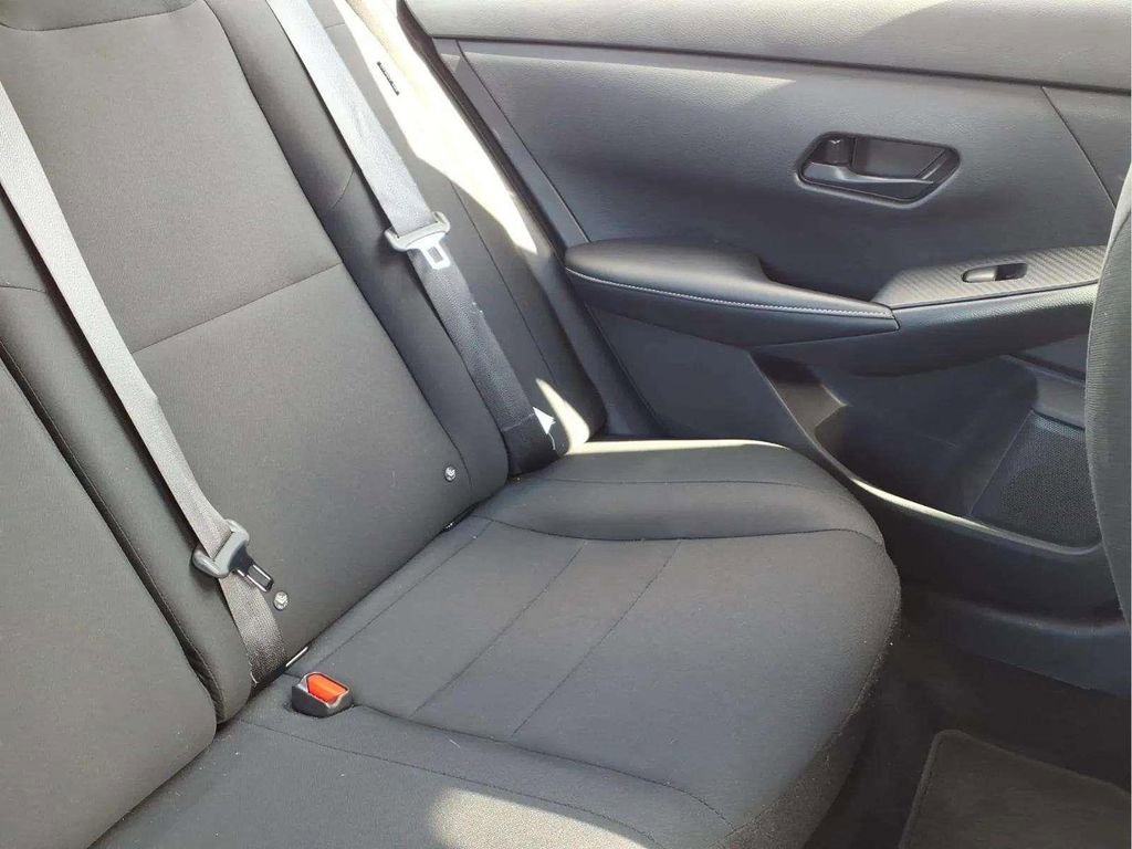 Used 2025 Nissan Sentra S image 18