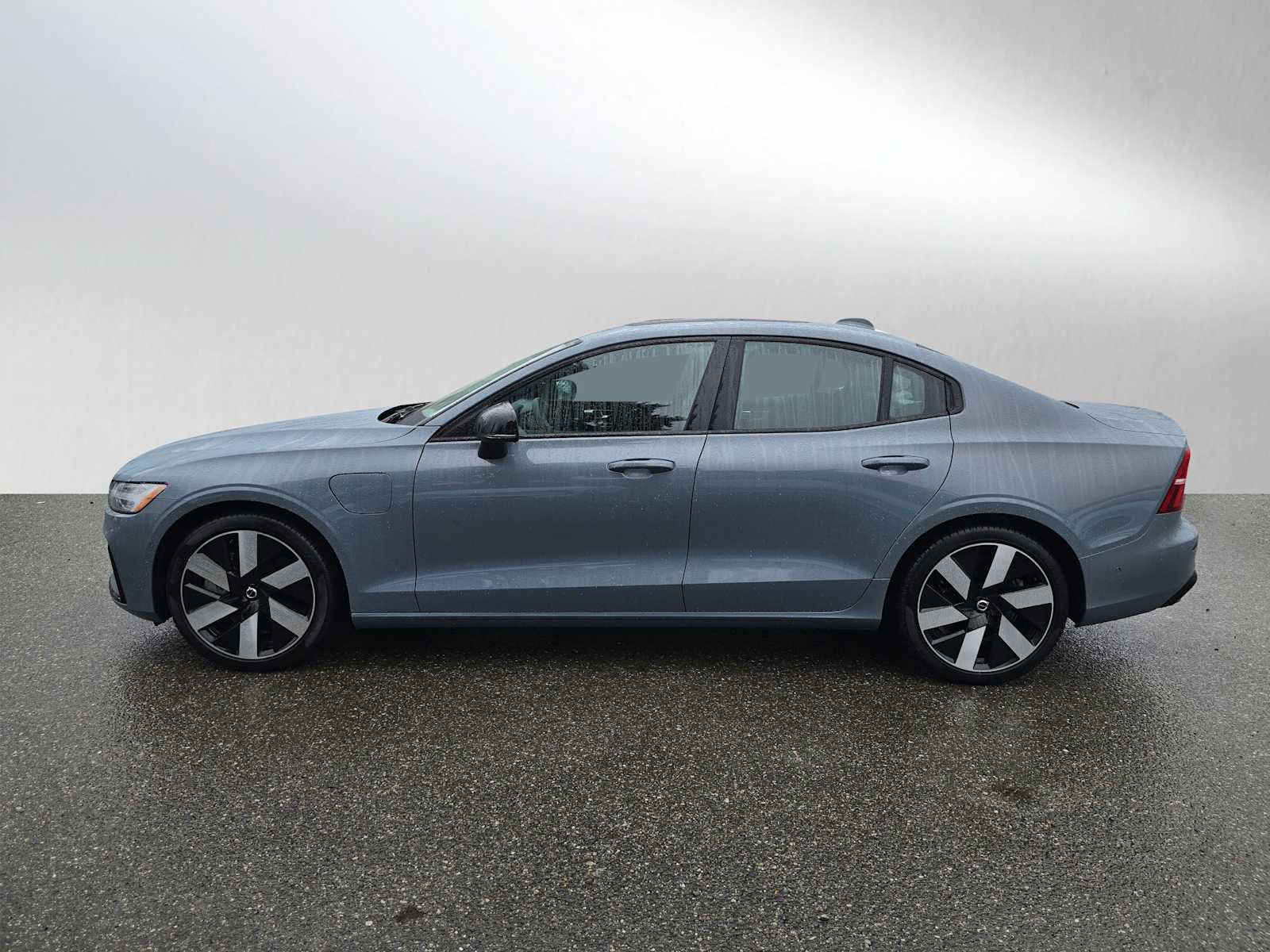 Certified 2023 Volvo S60 T8 Plus w/ Climate Package image 6