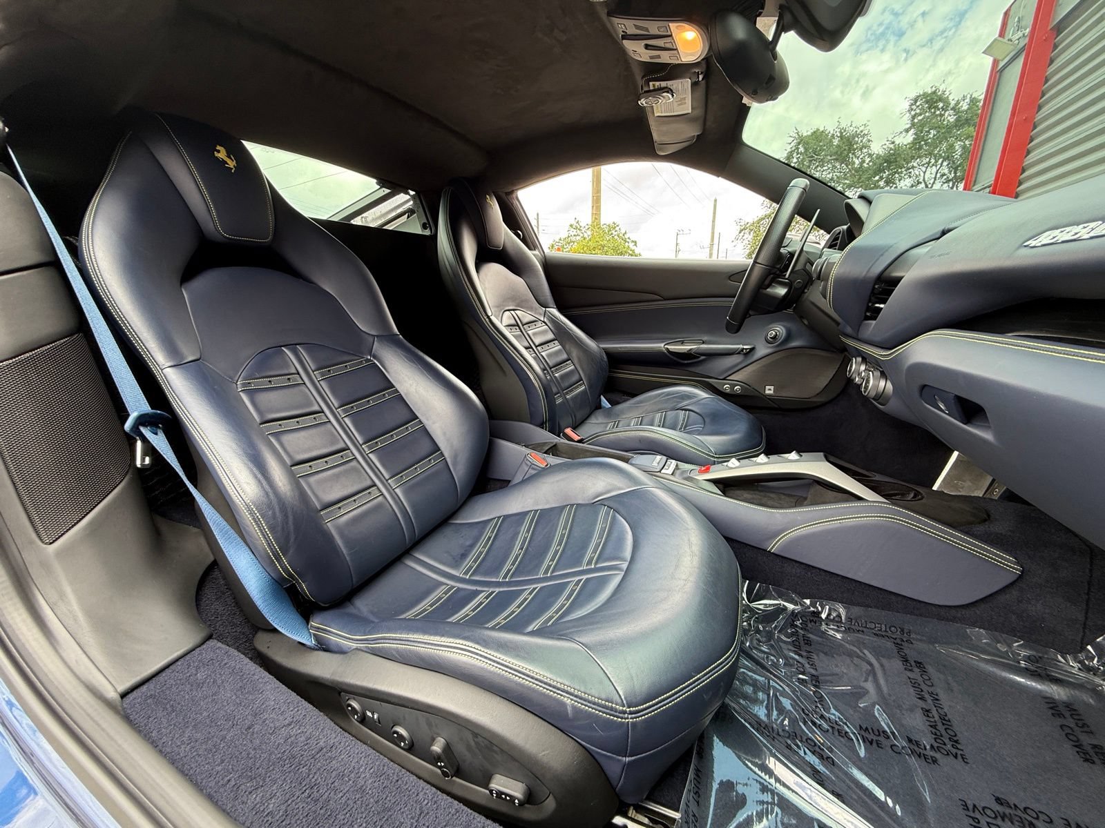 Used 2017 Ferrari 488 GTB RWD image 23