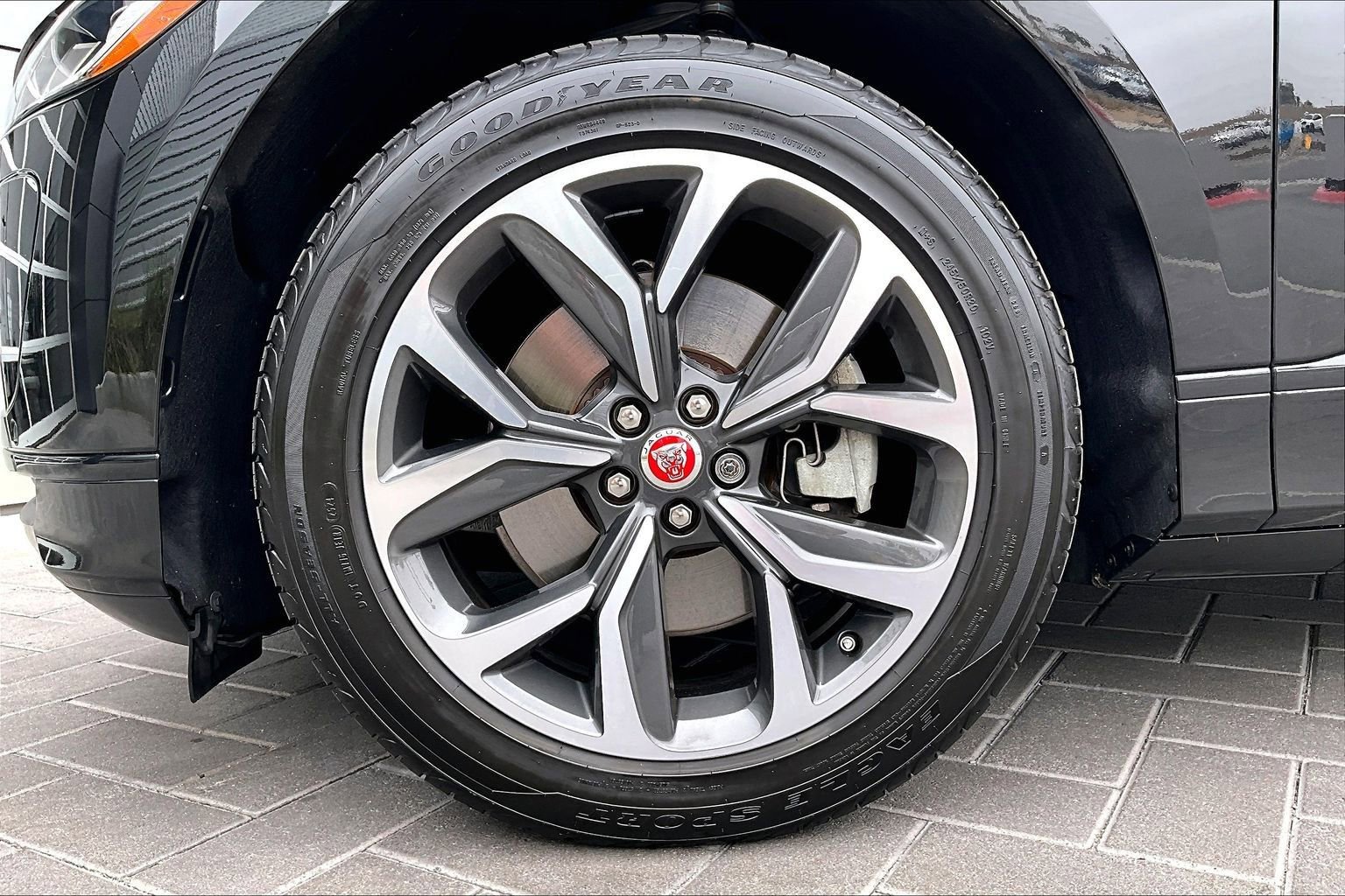 Certified 2022 Jaguar I-PACE HSE AWD/4WD image 9