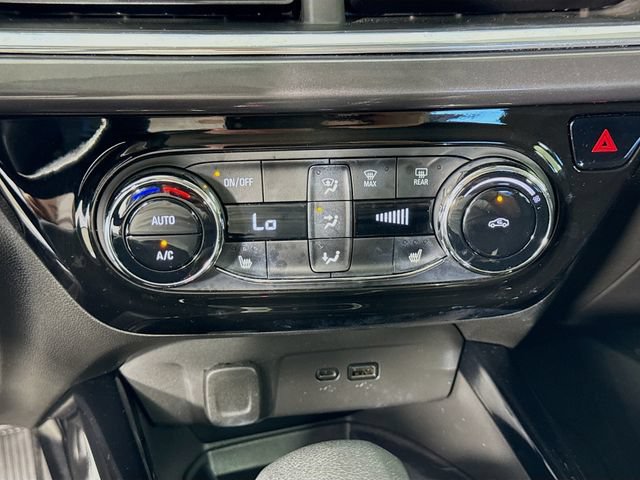 Used 2024 Chevrolet Trax ACTIV w/ Sunroof Package FWD image 17