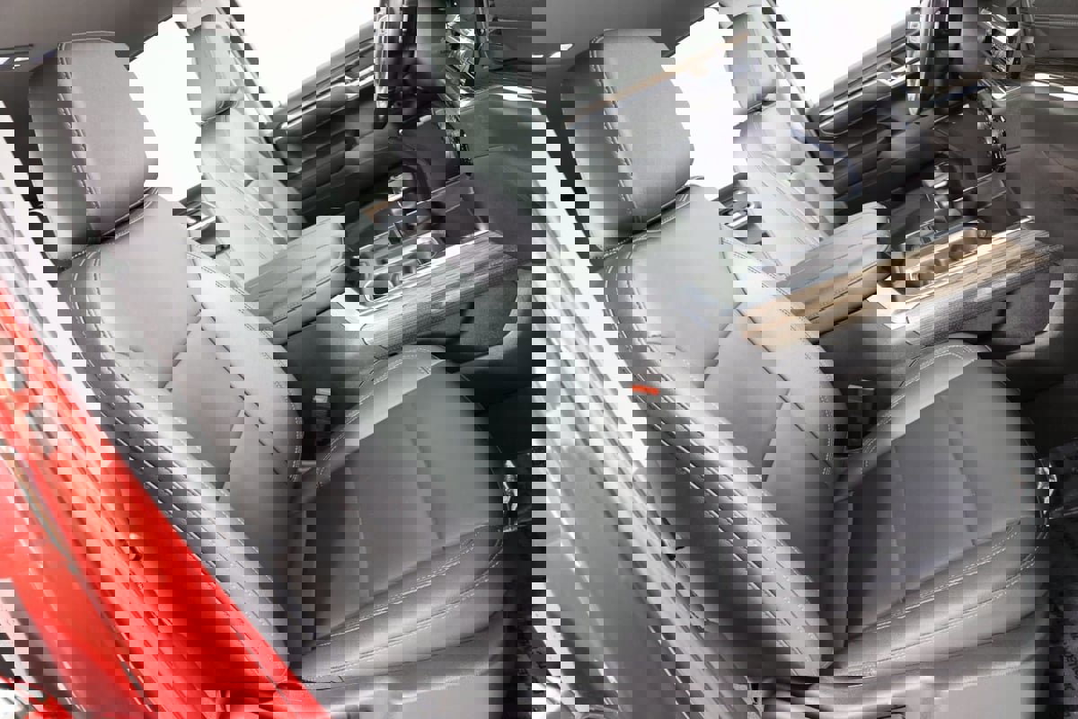 Used 2024 Chevrolet Silverado 1500 RST w/ Convenience Package II image 29