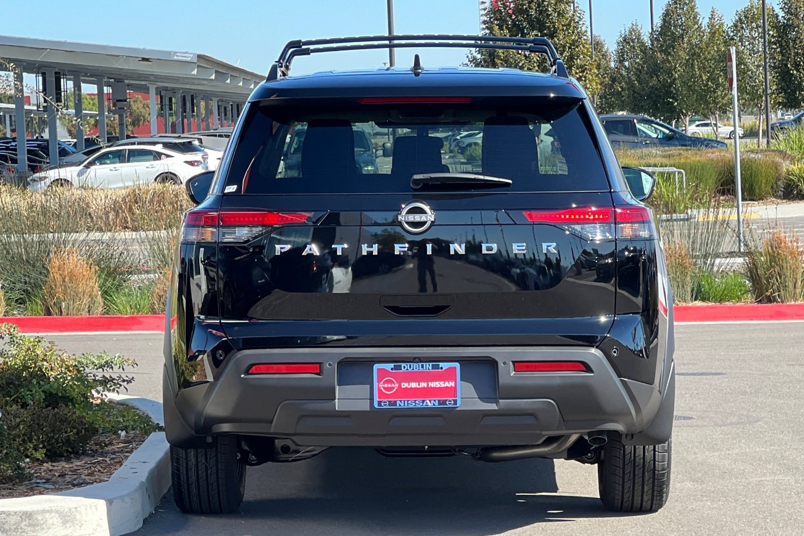New 2025 Nissan Pathfinder SV w/ Cargo Package image 5