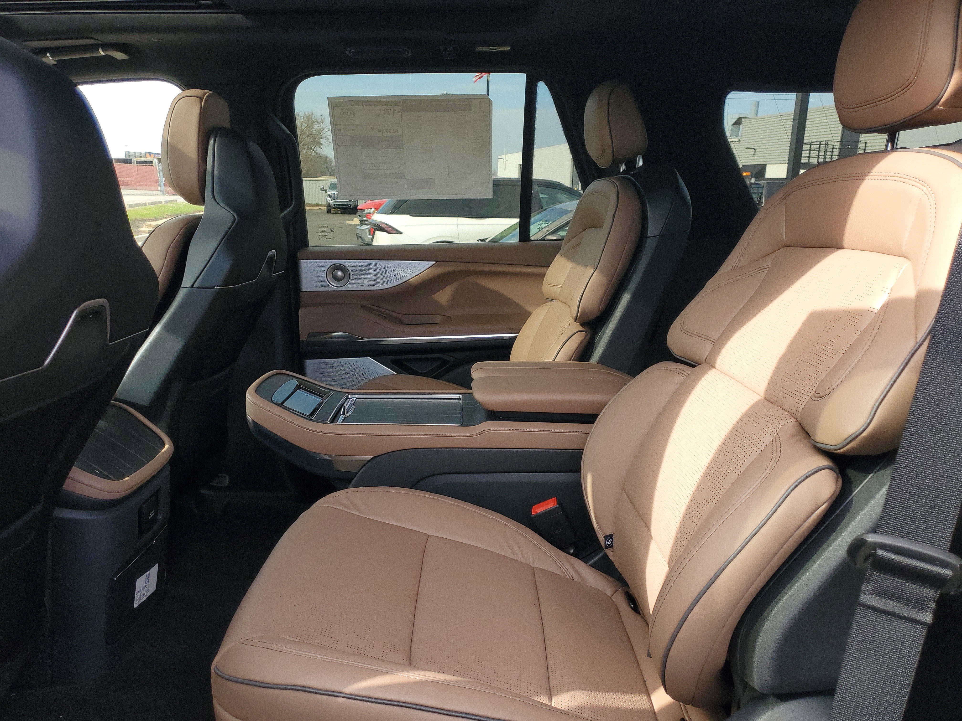 New 2026 Lincoln Navigator Black Label AWD/4WD image 24