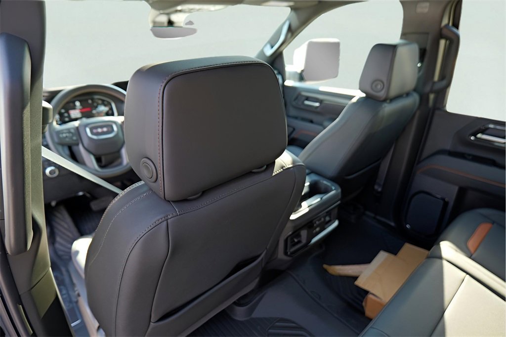 New 2026 GMC Sierra 2500 AT4 w/ AT4 Premium Plus Package image 22