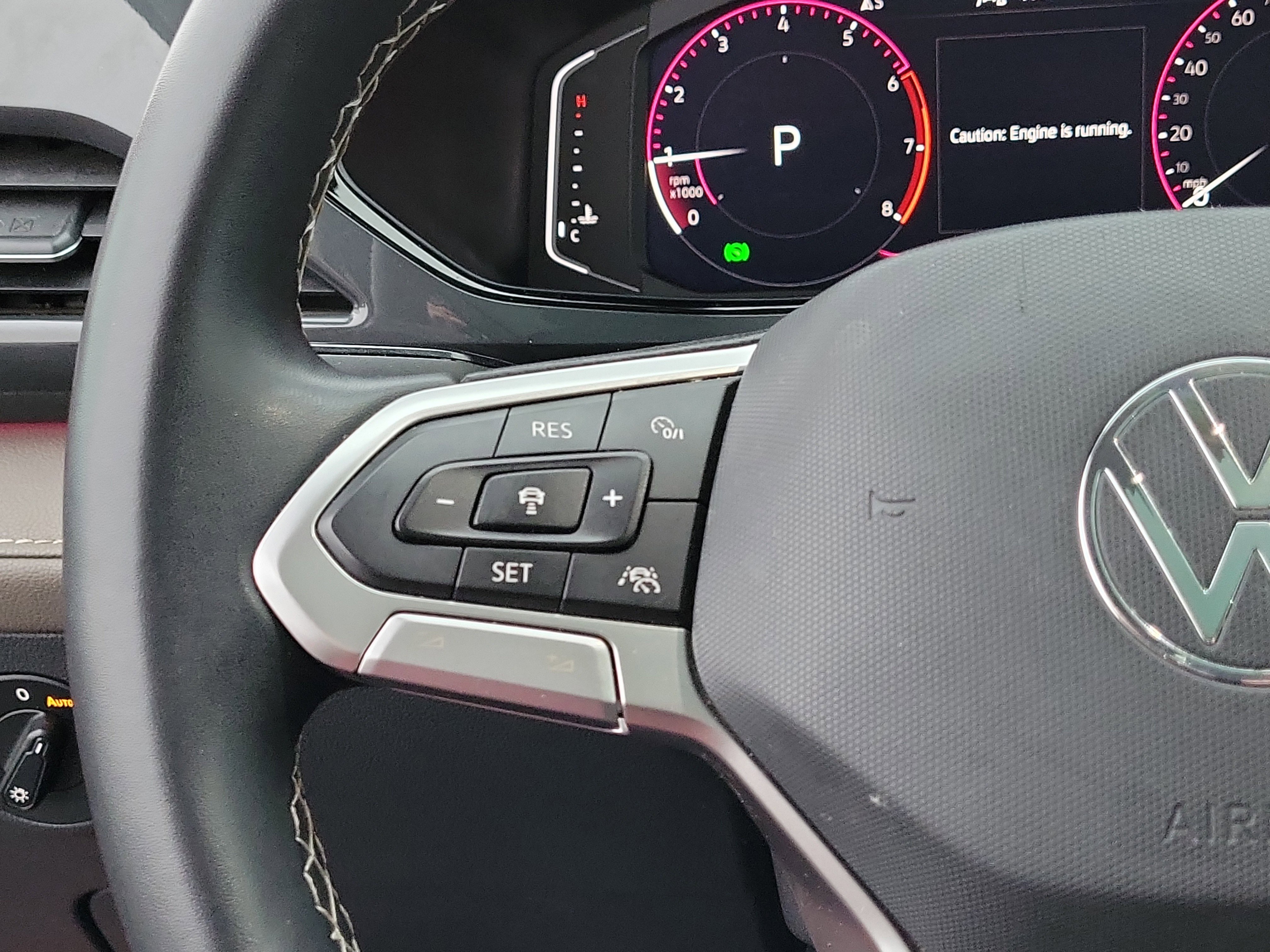 Used 2022 Volkswagen Taos SEL w/ Panoramic Sunroof Package image 24