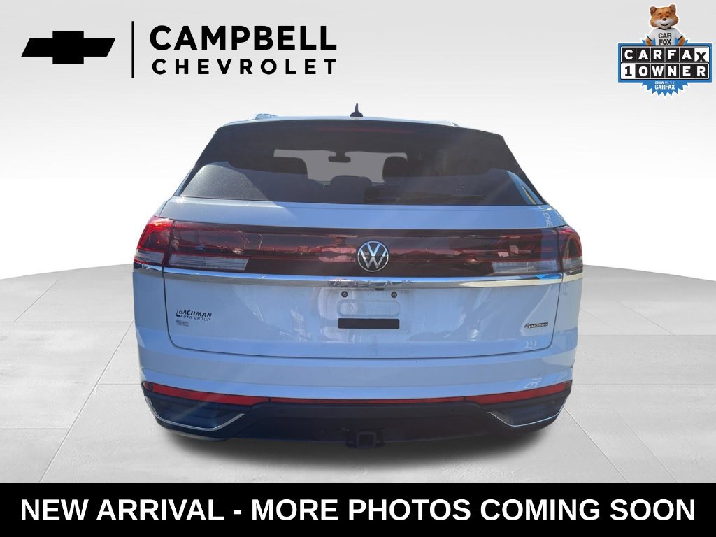 Used 2025 Volkswagen Atlas Cross Sport SE AWD/4WD image 4