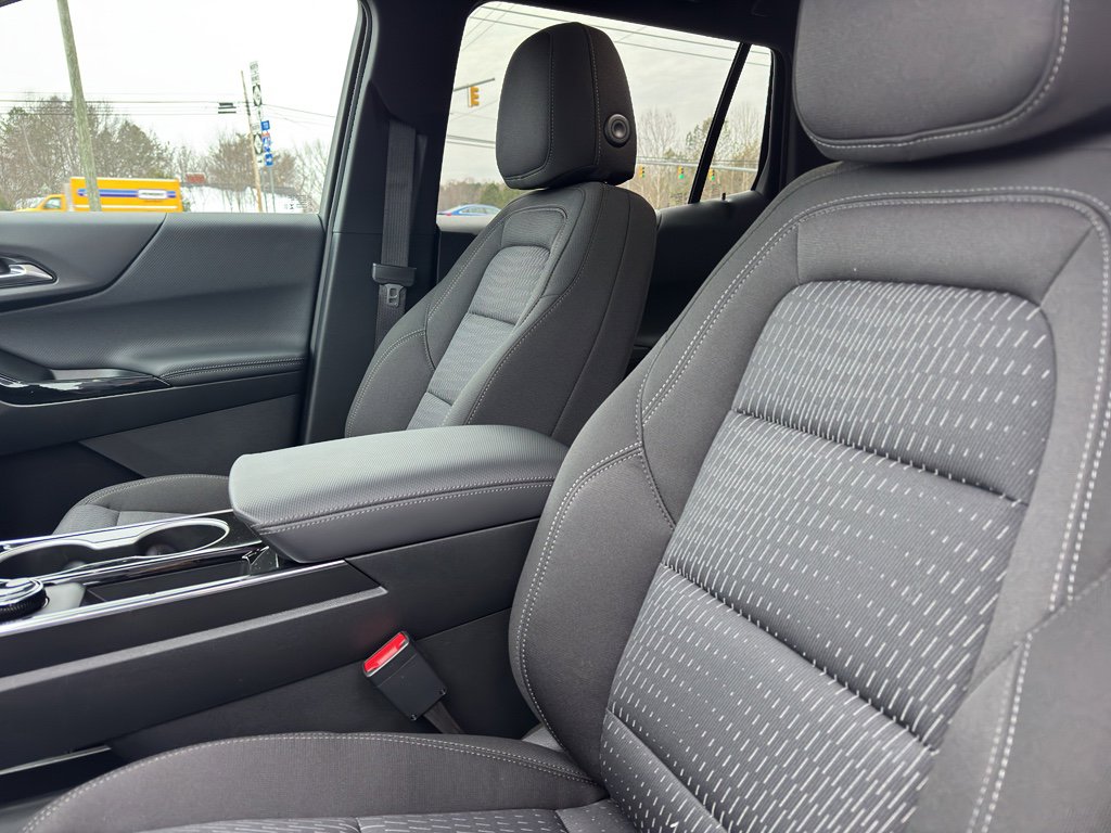 New 2026 Chevrolet Equinox LT w/ Midnight Edition image 10