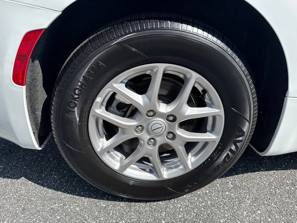 Used 2025 Chrysler Pacifica Select FWD image 9