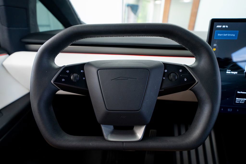 Used 2024 Tesla Cybertruck AWD Crew Cab image 23