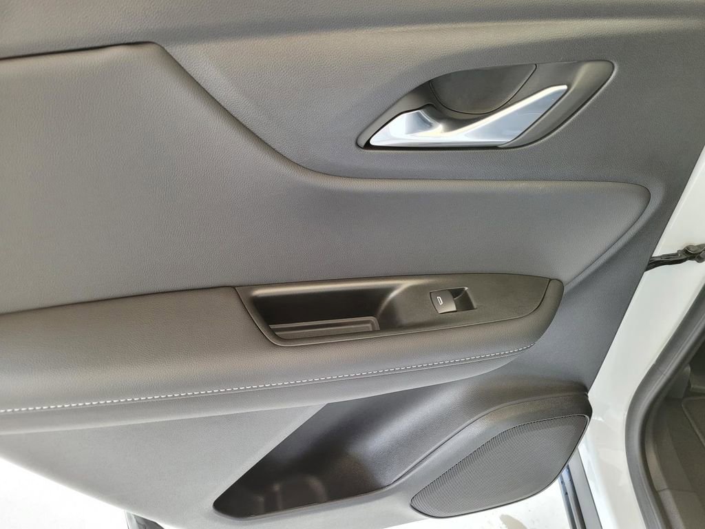 New 2025 Chevrolet Blazer LT image 8