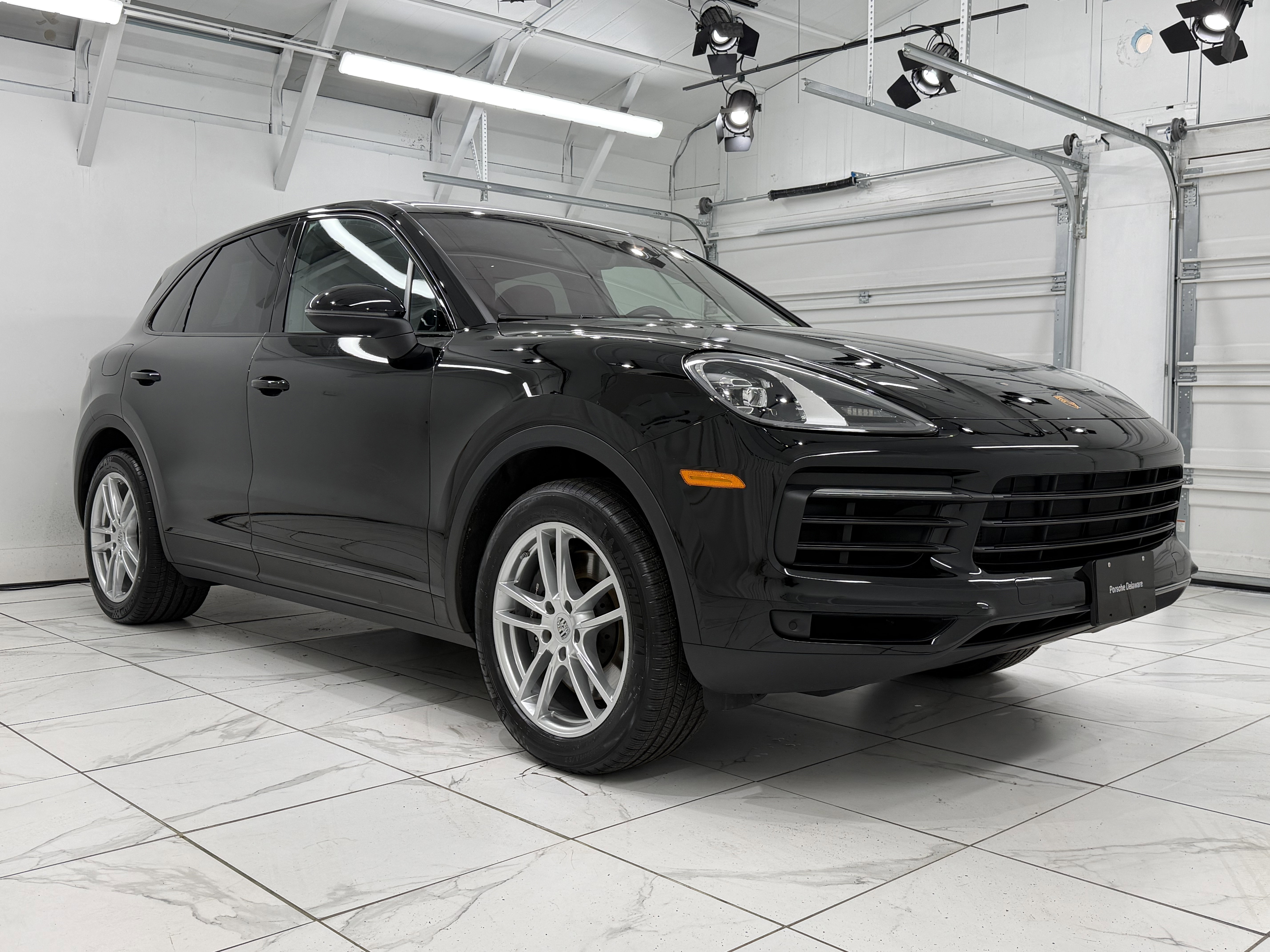 Certified 2023 Porsche Cayenne AWD/4WD image 10