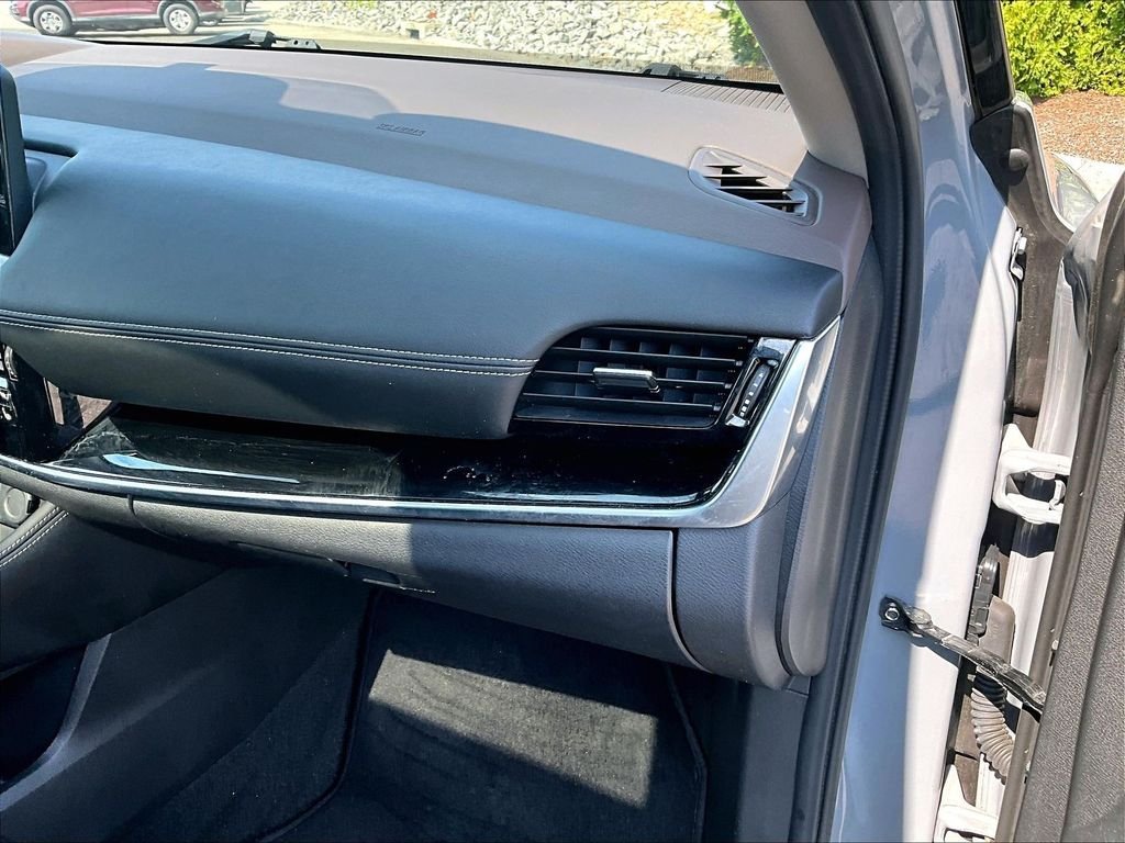 Used 2023 Nissan Rogue SL w/ SL Premium Package AWD/4WD image 13