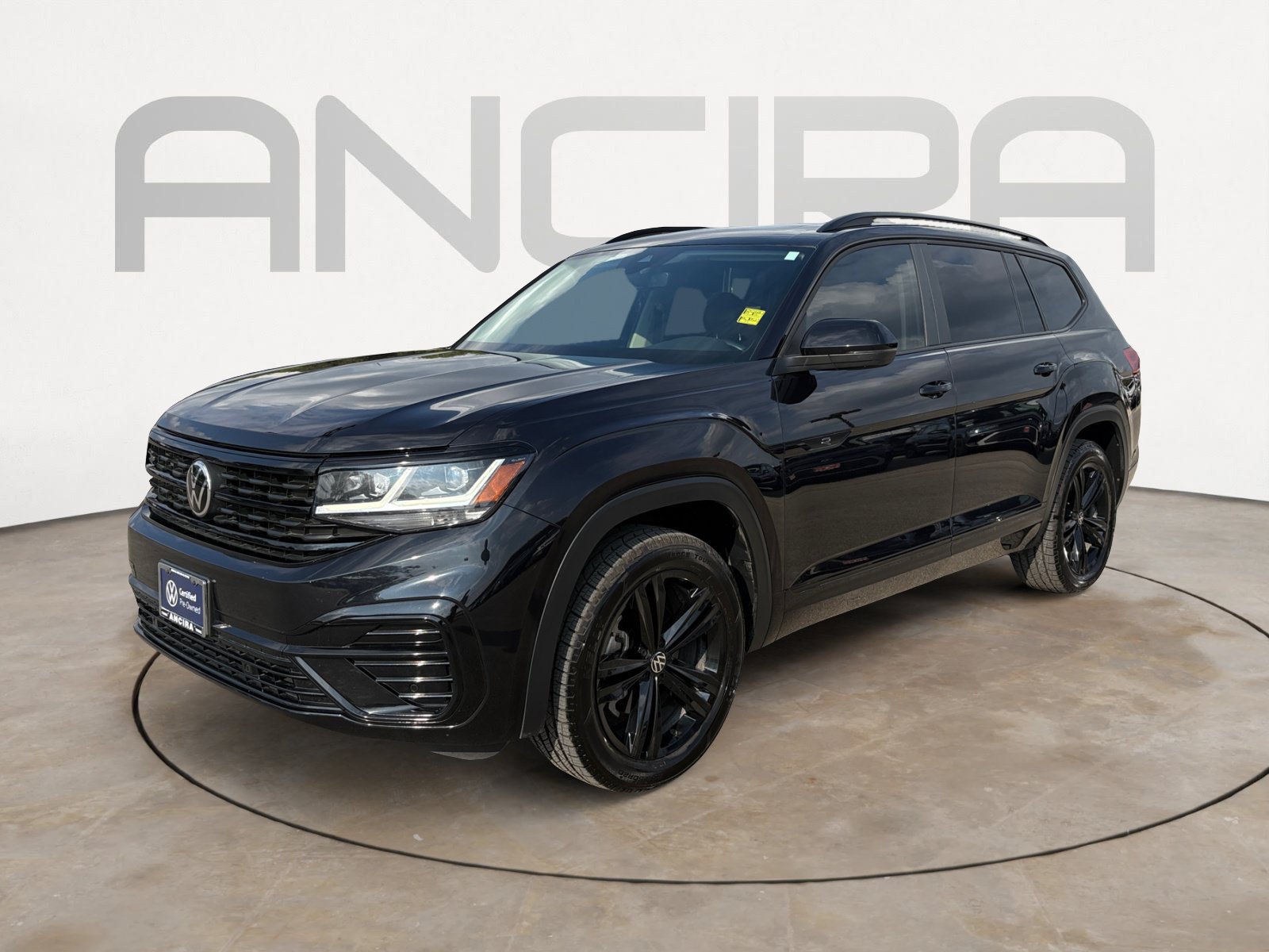 Certified 2022 Volkswagen Atlas SEL R-Line AWD/4WD image 6