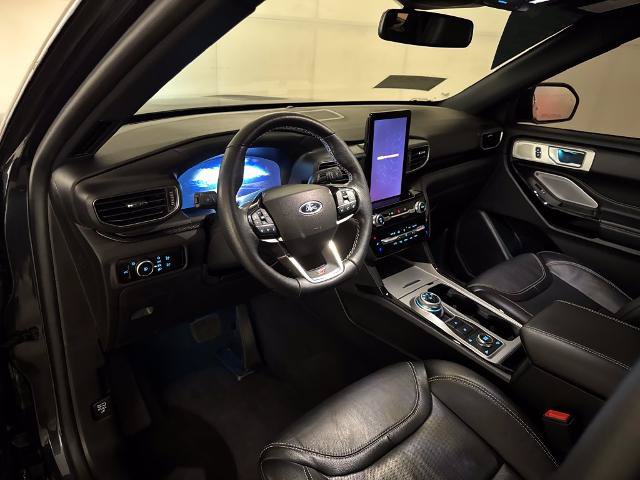 Certified 2023 Ford Explorer ST w/ Equipment Group 401A AWD/4WD image 4