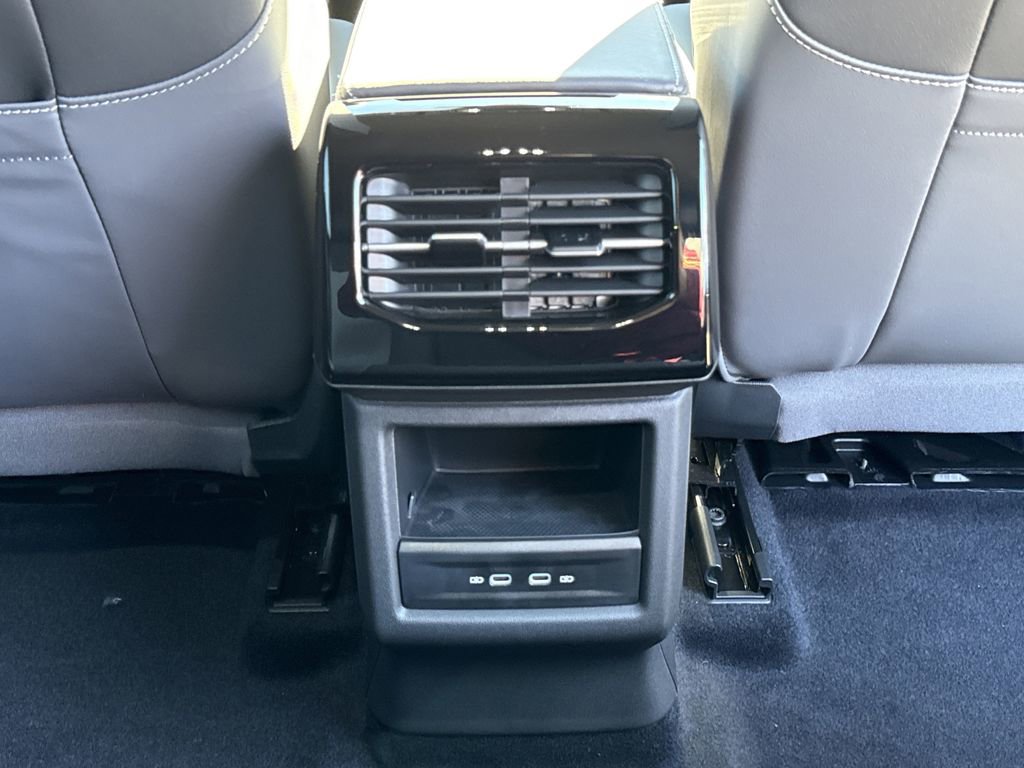 New 2025 Volkswagen ID.4 Pro AWD/4WD image 22