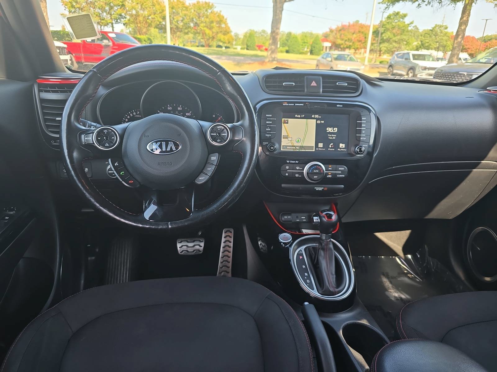Used 2019 Kia Soul + FWD image 17