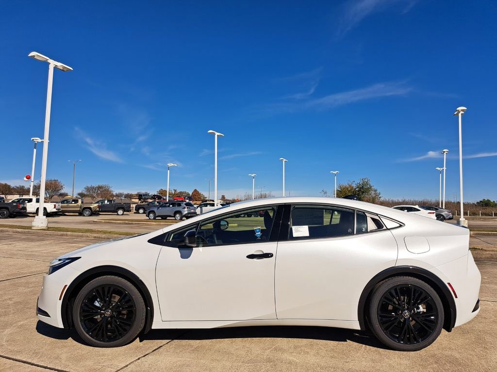 New 2026 Toyota Prius Plug-In Hybrid image 8
