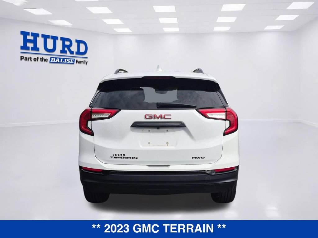 Used 2023 GMC Terrain SLE w/ Driver Convenience Package AWD/4WD image 4