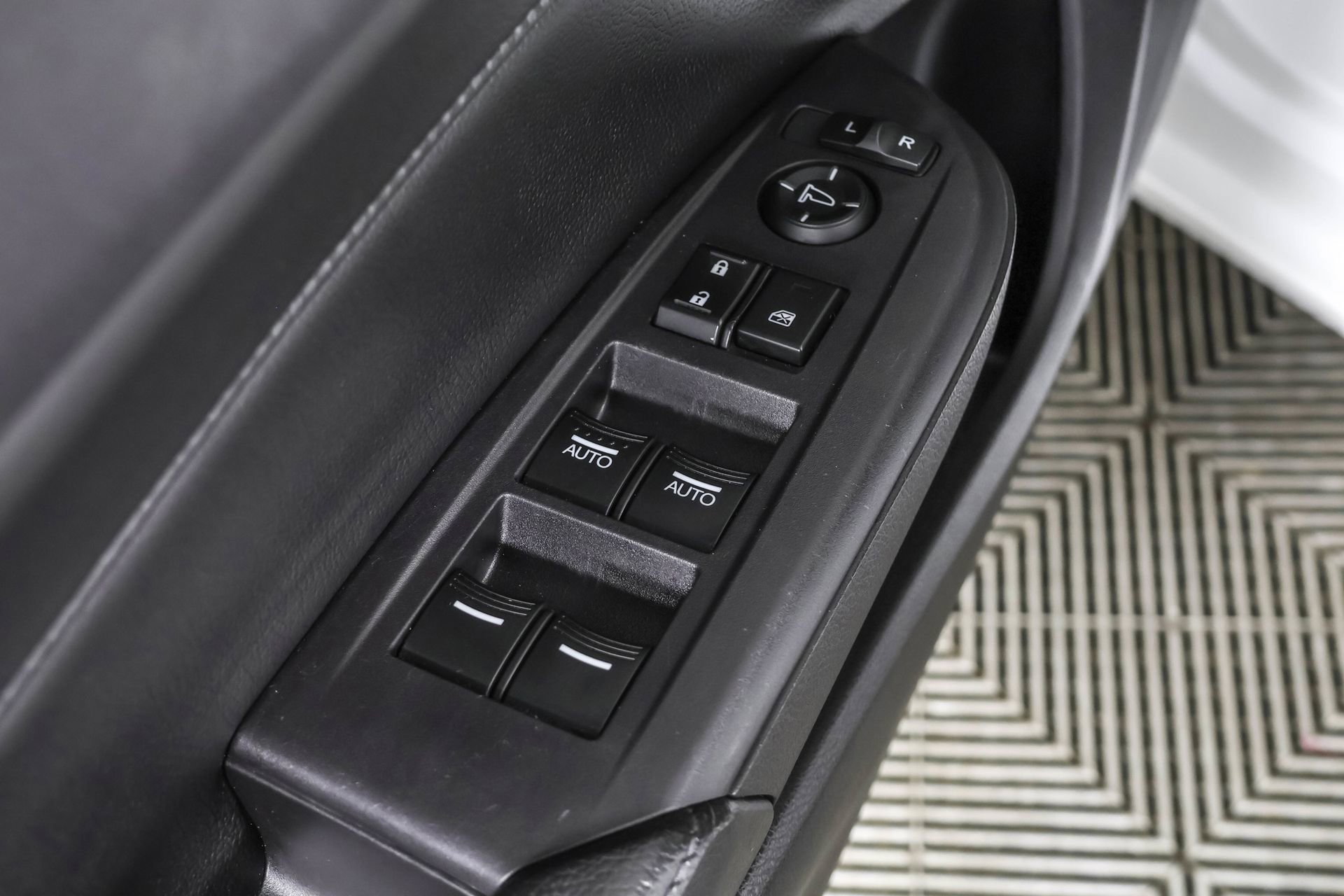Used 2015 Acura ILX FWD image 34