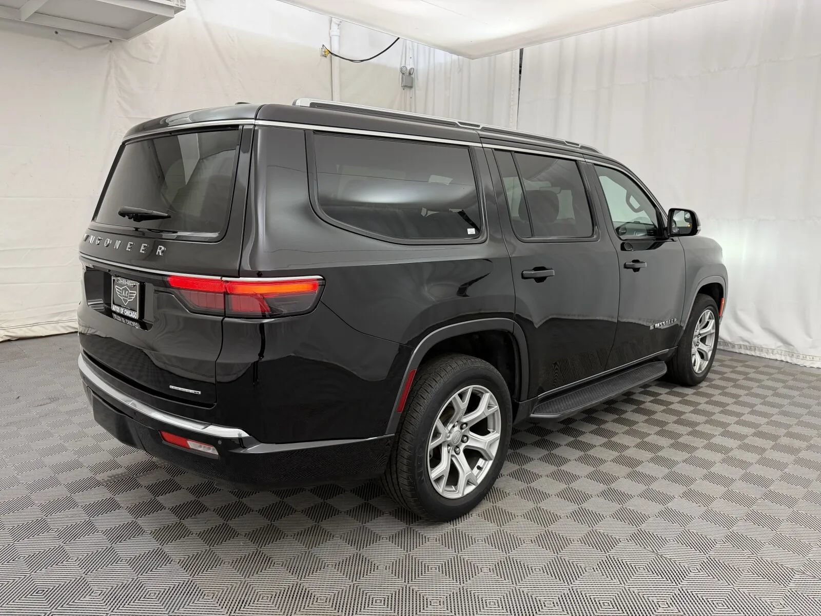Used 2022 Jeep Wagoneer Series II AWD/4WD image 5