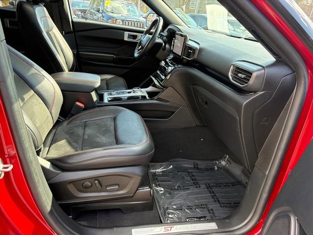 Used 2022 Ford Explorer ST-Line image 16