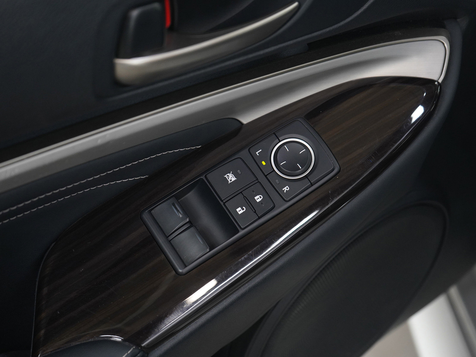 Used 2016 Lexus RC 300 AWD w/ Navigation System Package image 14