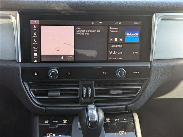 Used 2022 Porsche Macan image 15