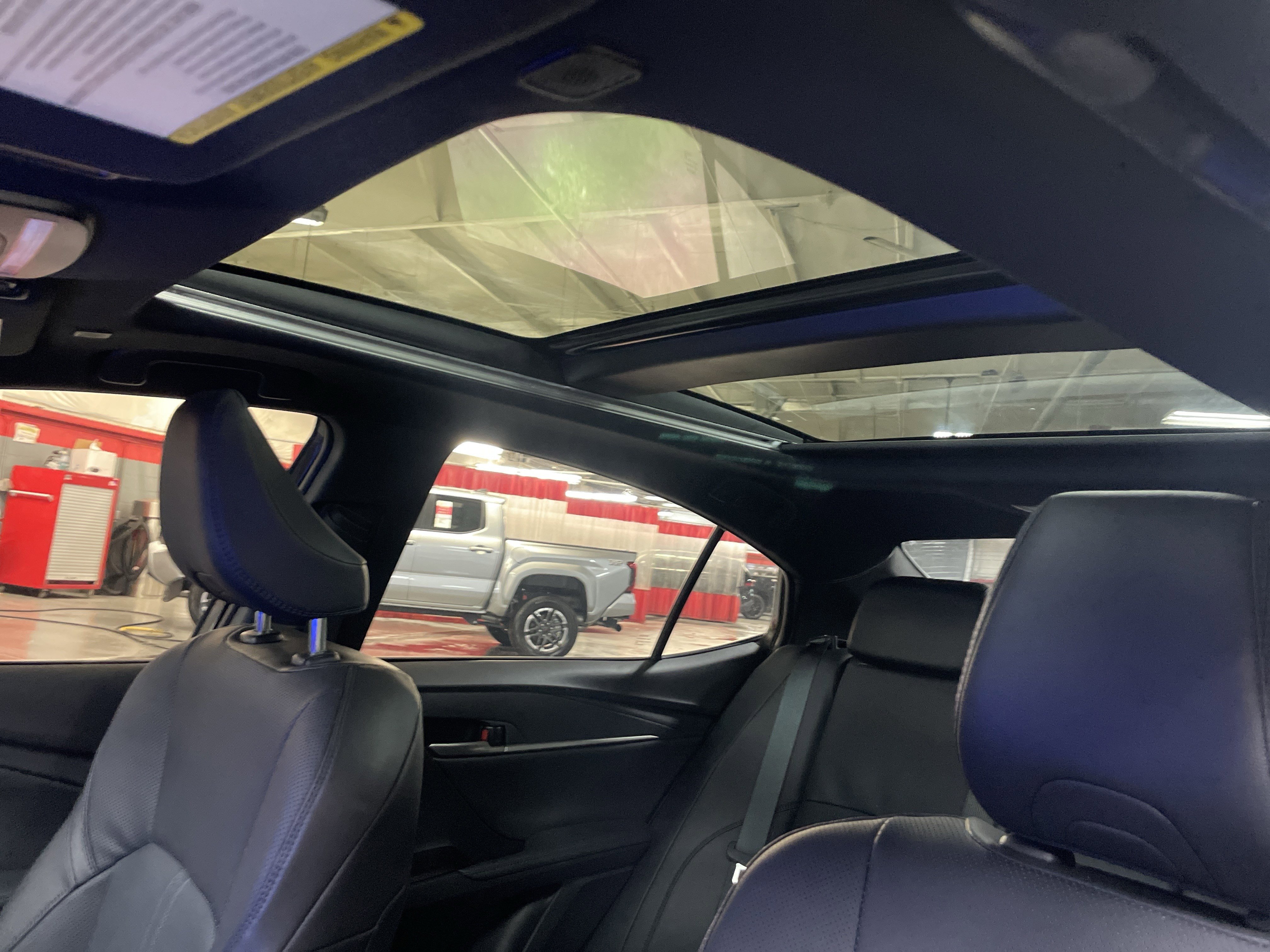 Used 2025 Toyota Camry XSE image 28