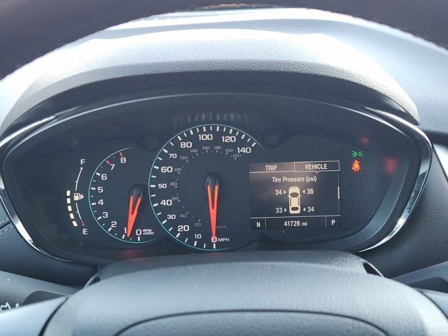 Used 2022 Chevrolet Trax LT w/ LT Convenience Package image 7