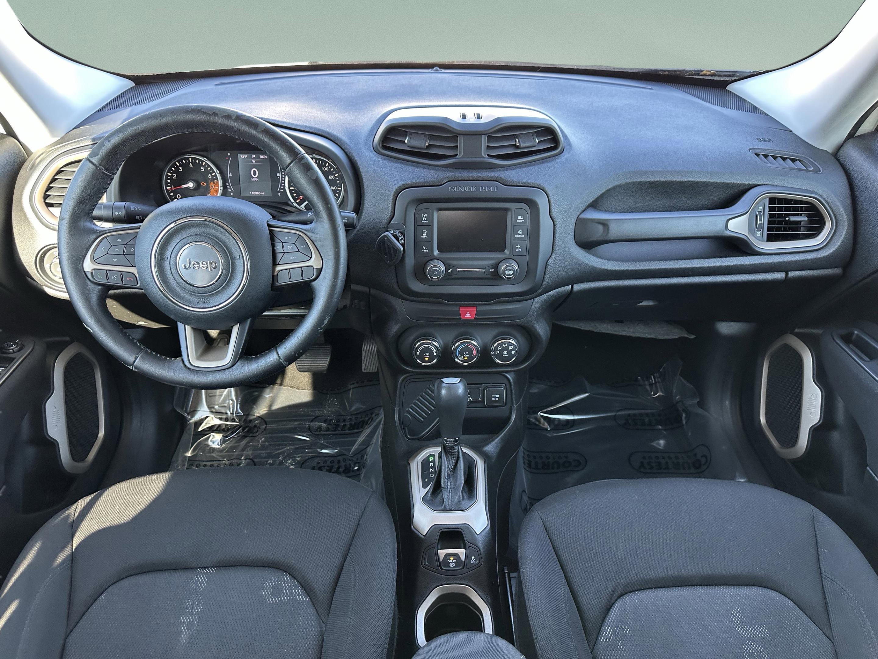 Used 2017 Jeep Renegade Latitude image 10