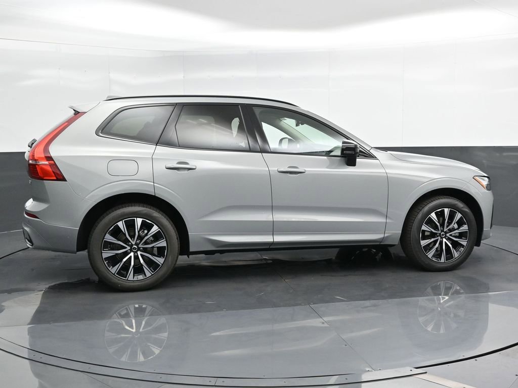 New 2025 Volvo XC60 B5 Core w/ Protection Package Premier image 2