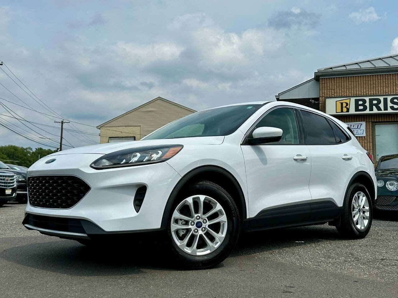 Used 2020 Ford Escape SE image 30