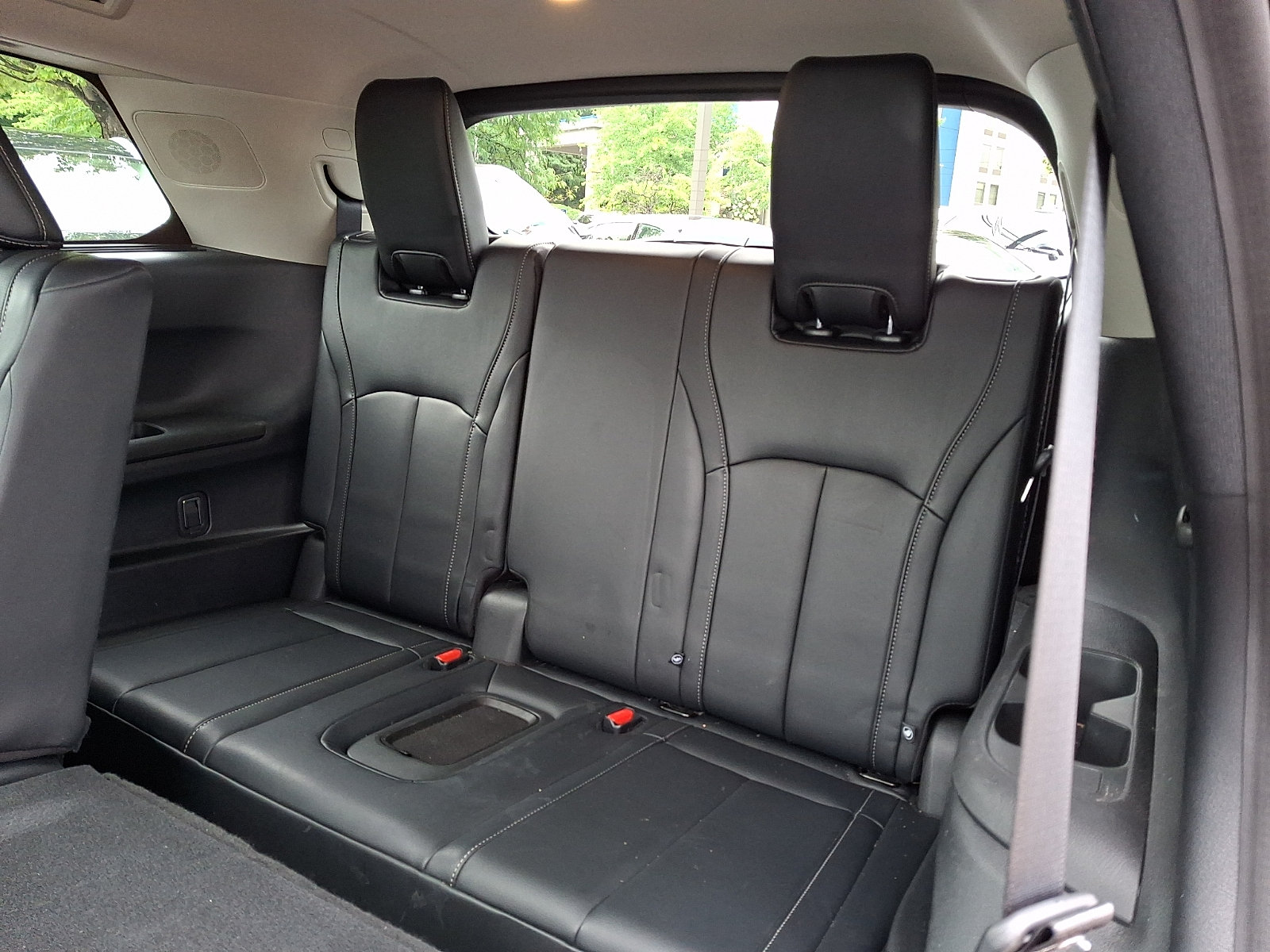 Certified 2023 INFINITI QX60 Luxe w/ Performance Audio Package AWD/4WD image 10
