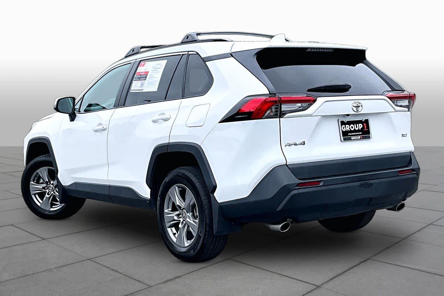 Used 2023 Toyota RAV4 XLE w/ Convenience Package FWD image 12