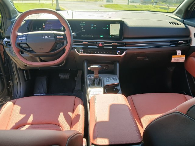 New 2026 Kia Sportage SX FWD image 44