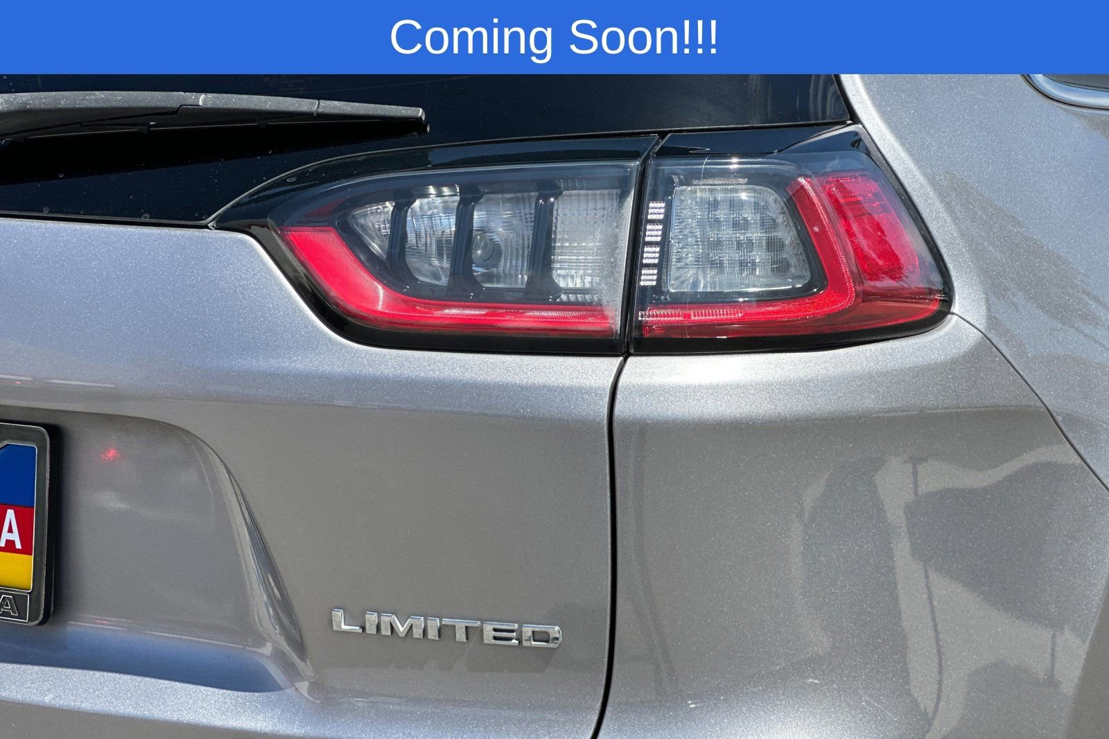 Used 2019 Jeep Cherokee Limited image 27