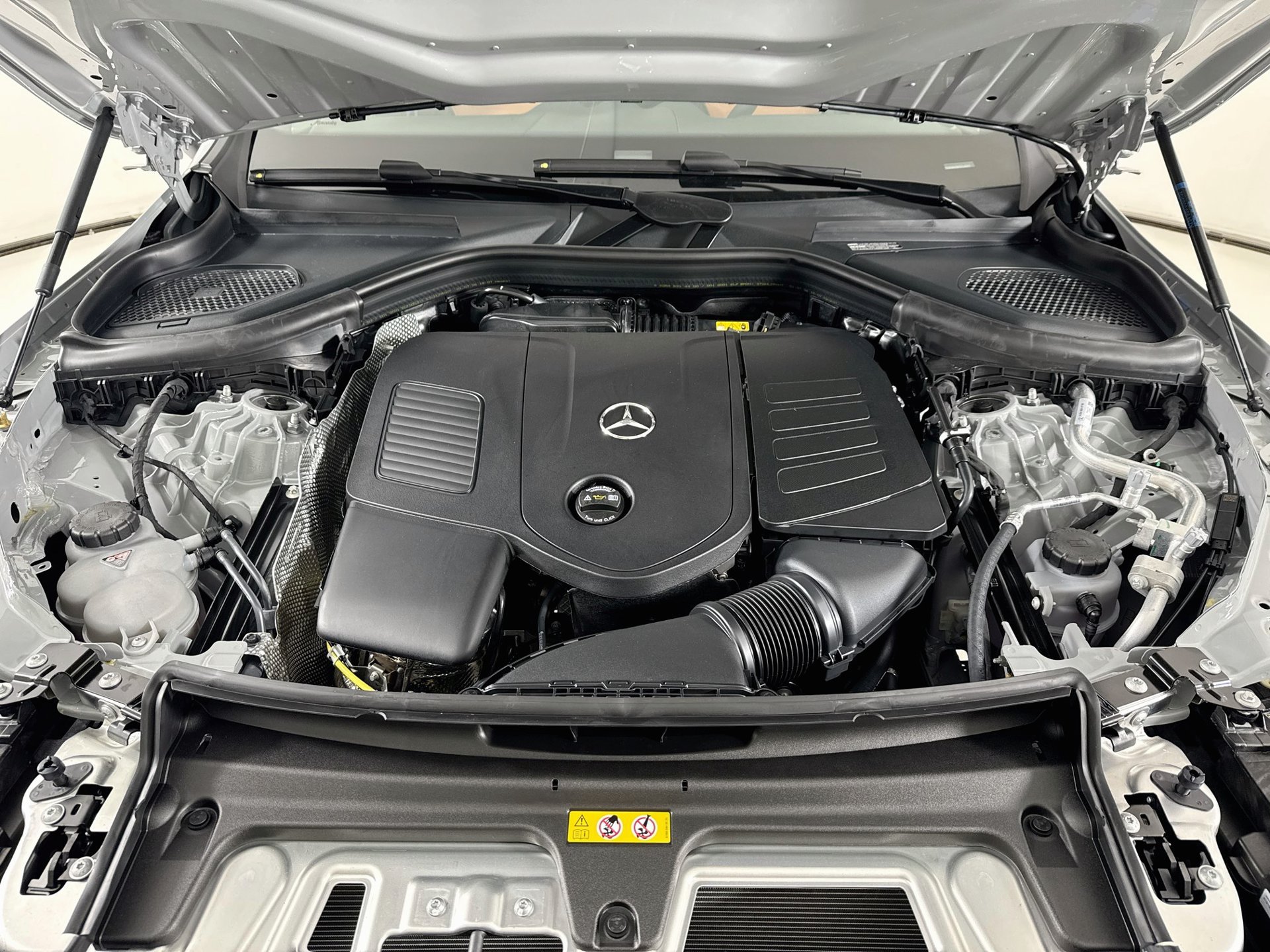 New 2027 Mercedes-Benz GLC 300 4MATIC image 33