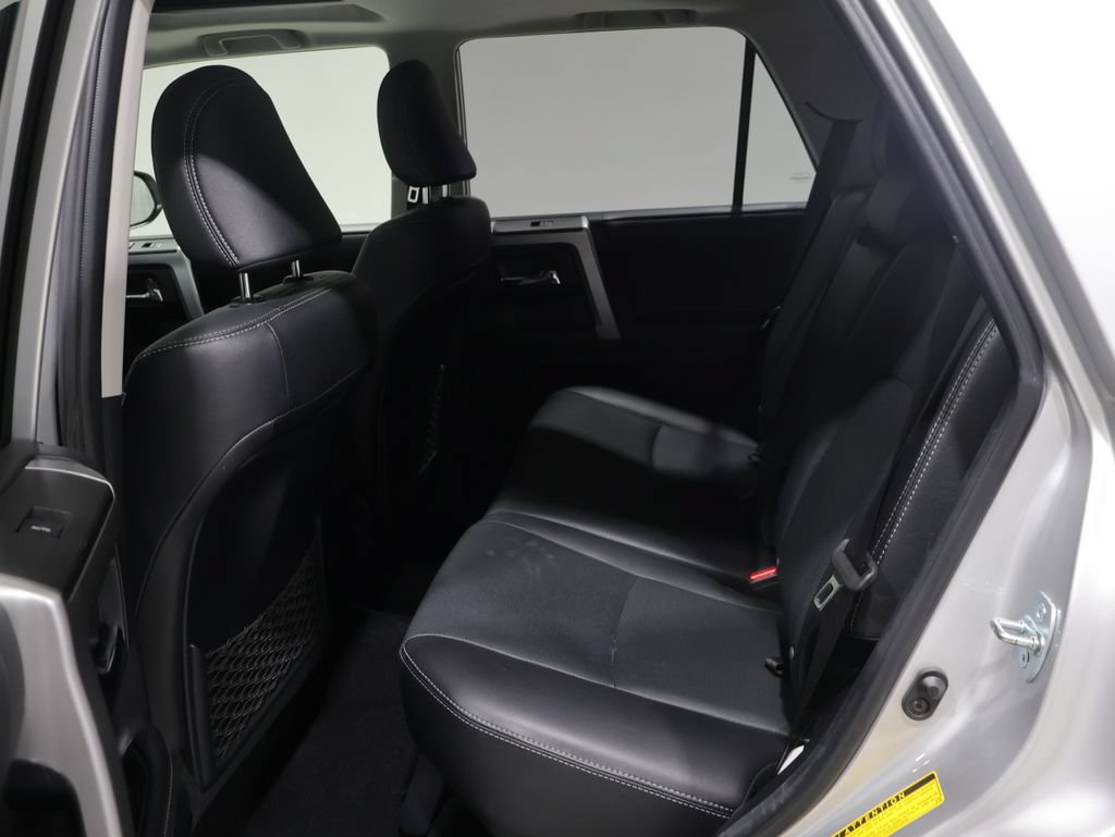 Used 2022 Toyota 4Runner Limited AWD/4WD image 18