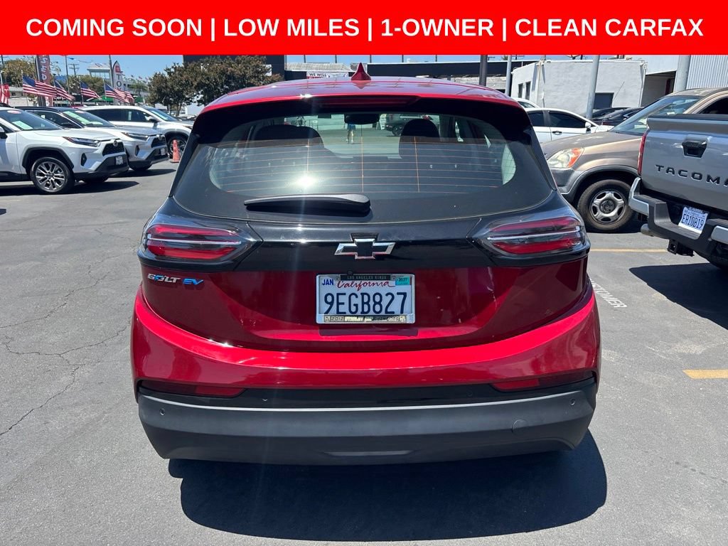 Used 2023 Chevrolet Bolt LT w/ Infotainment Package FWD image 5