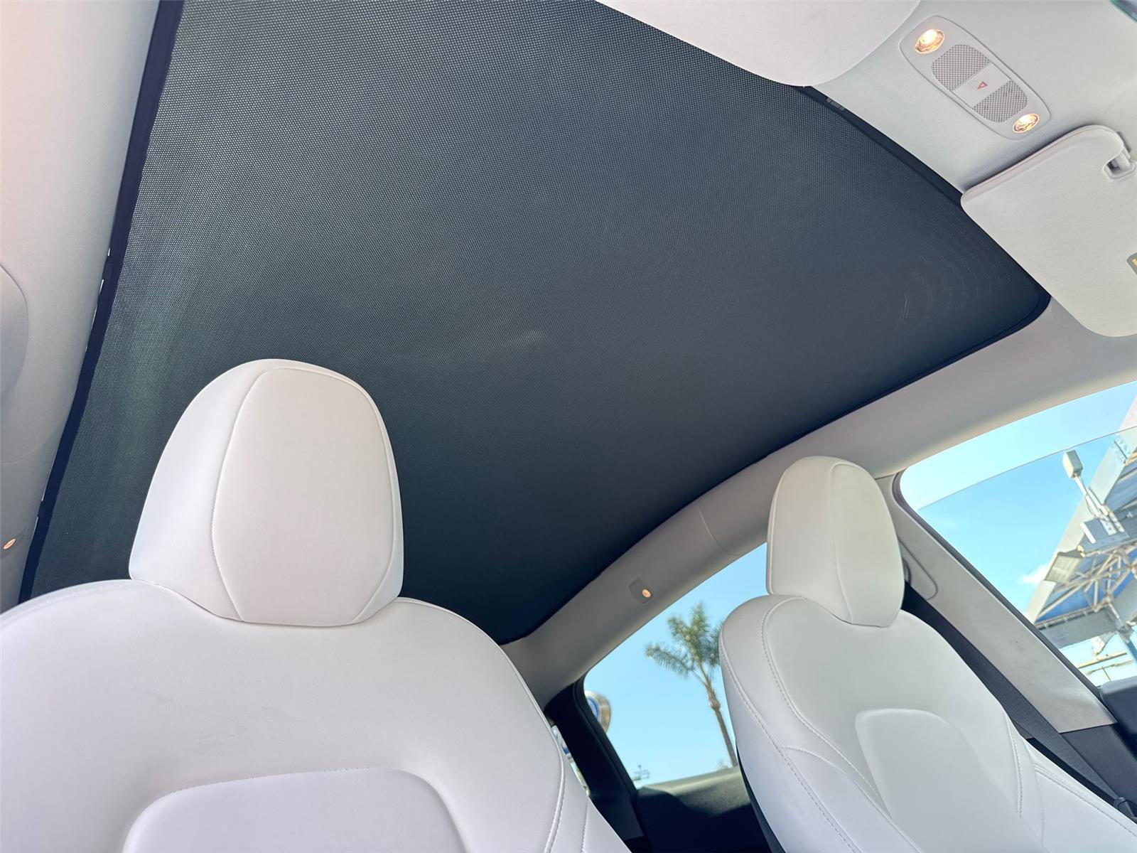 Used 2025 Tesla Model Y Long Range AWD/4WD image 16