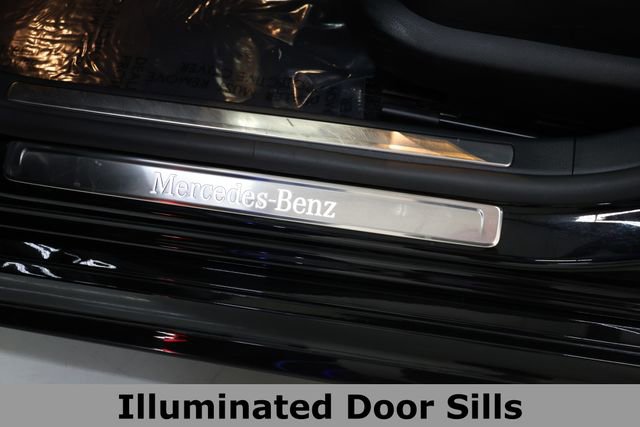 Used 2022 Mercedes-Benz S 580 4MATIC Sedan w/ AMG Line Package image 41