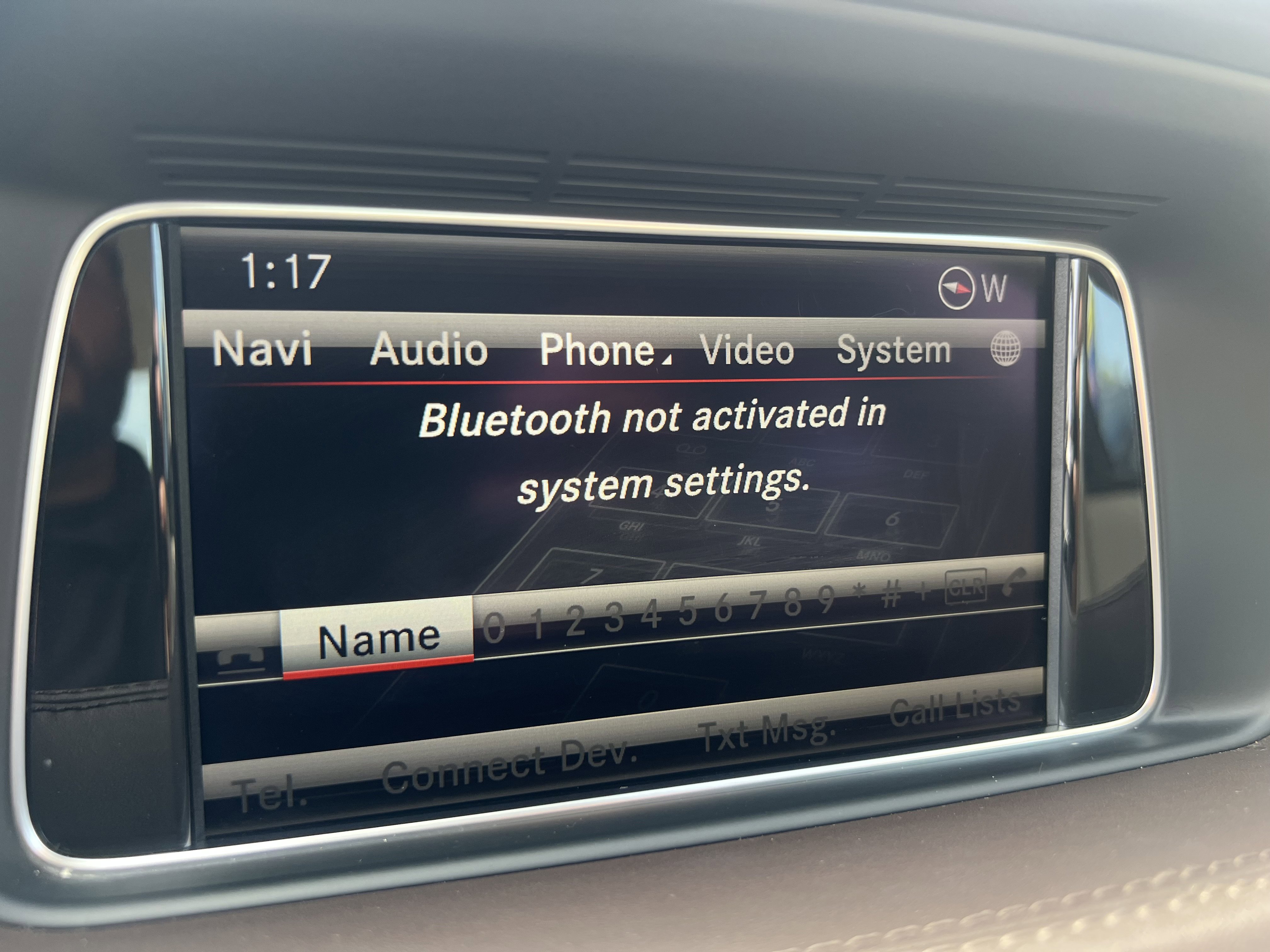 Used 2015 Mercedes-Benz E 400 Sedan w/ Driver Assistance Package image 30