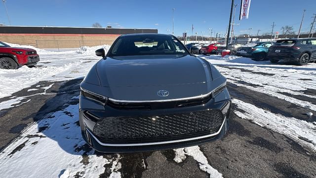 New 2026 Toyota Crown Platinum image 9