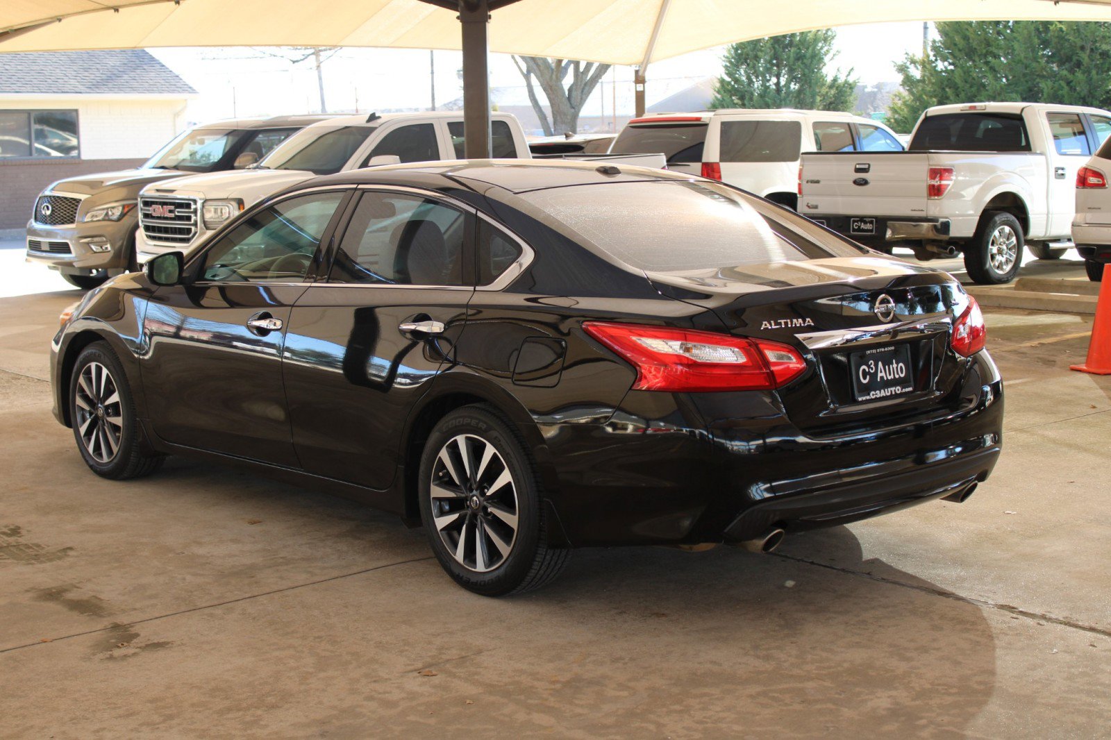 Used 2017 Nissan Altima 2.5 SL image 8