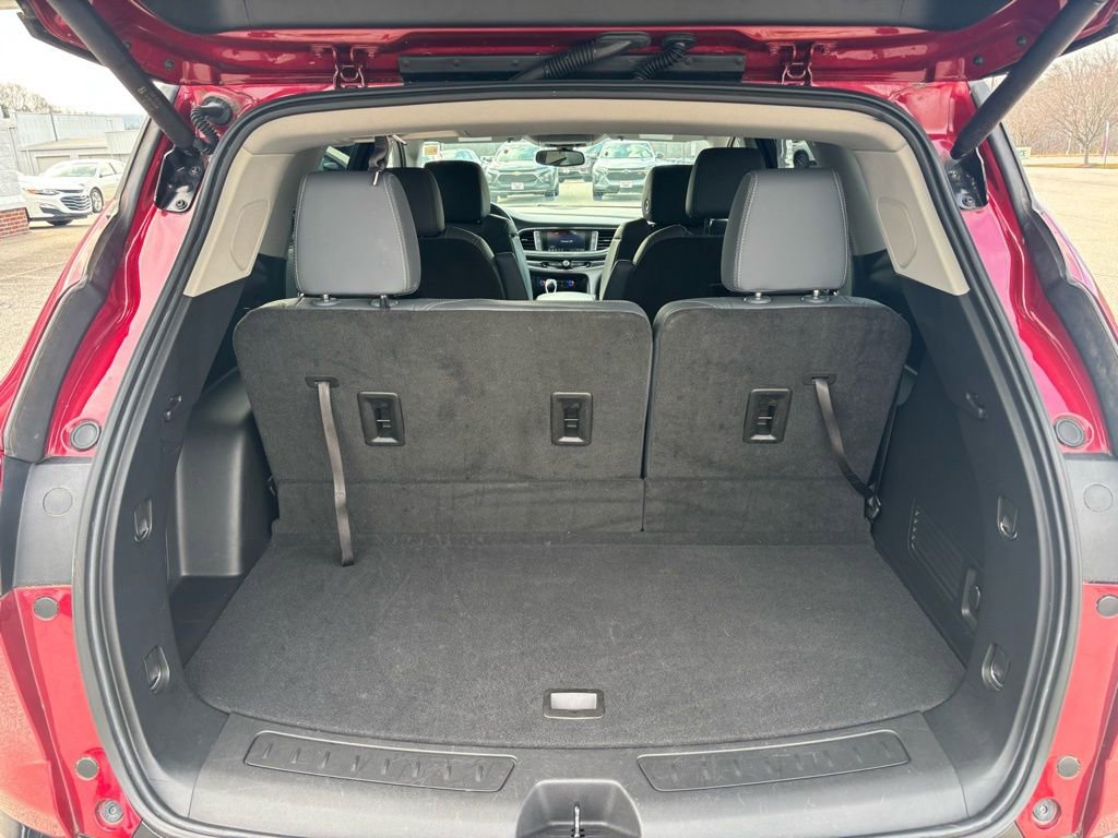 Used 2021 Buick Enclave Essence w/ Sound and Sites Package image 9