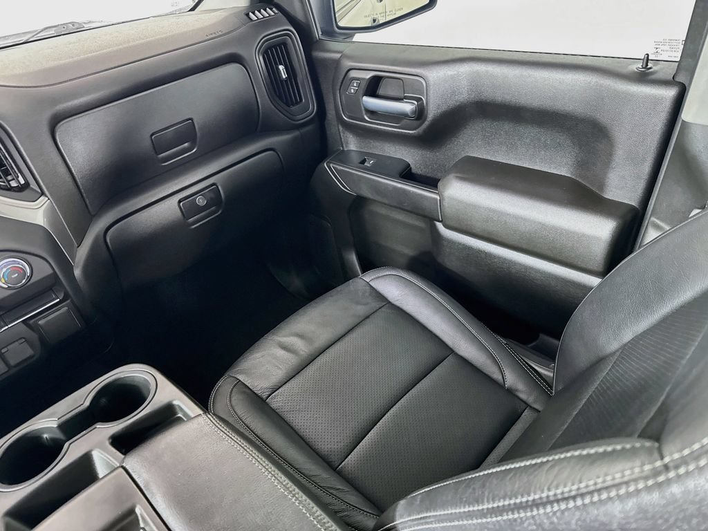 Used 2022 Chevrolet Silverado 1500 Custom AWD/4WD image 22