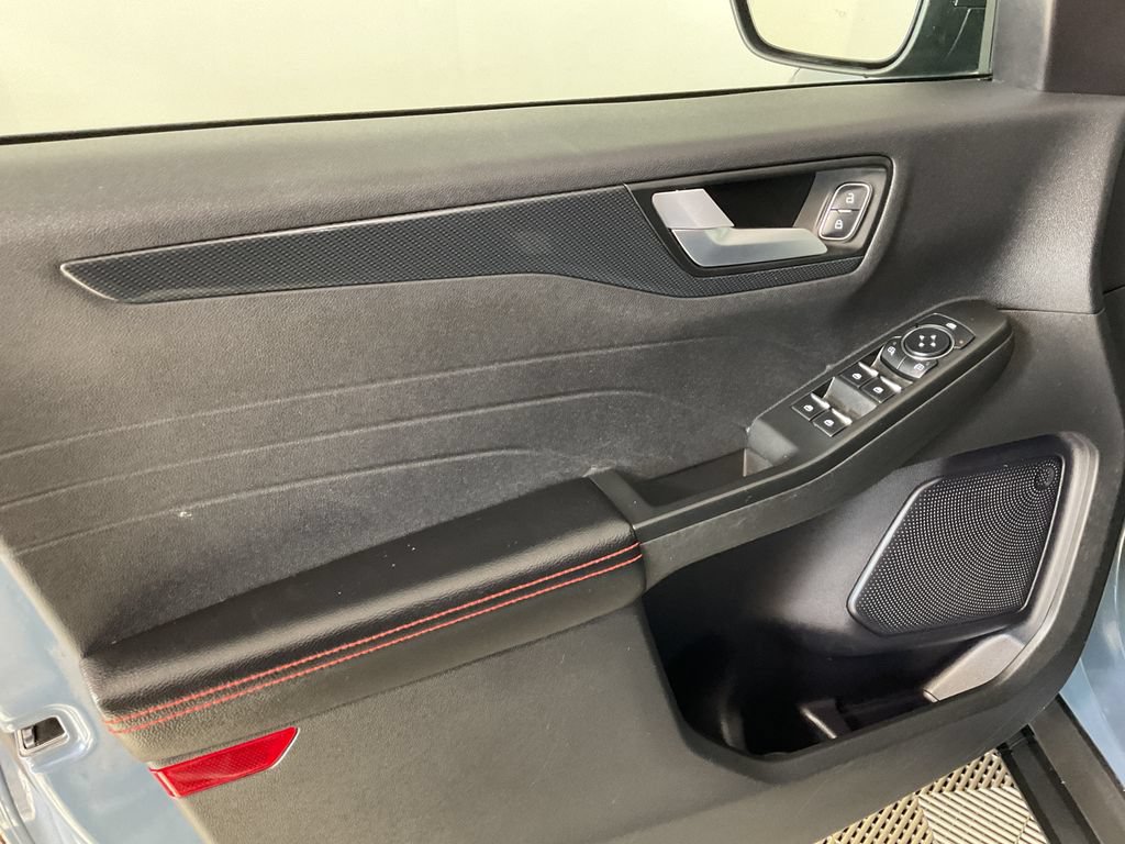 Used 2024 Ford Escape ST-Line FWD image 16